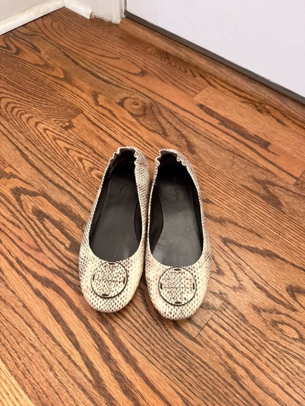 Tory Burch Reva Snake Print Leather Logo Ballet Flats 6 1/2
